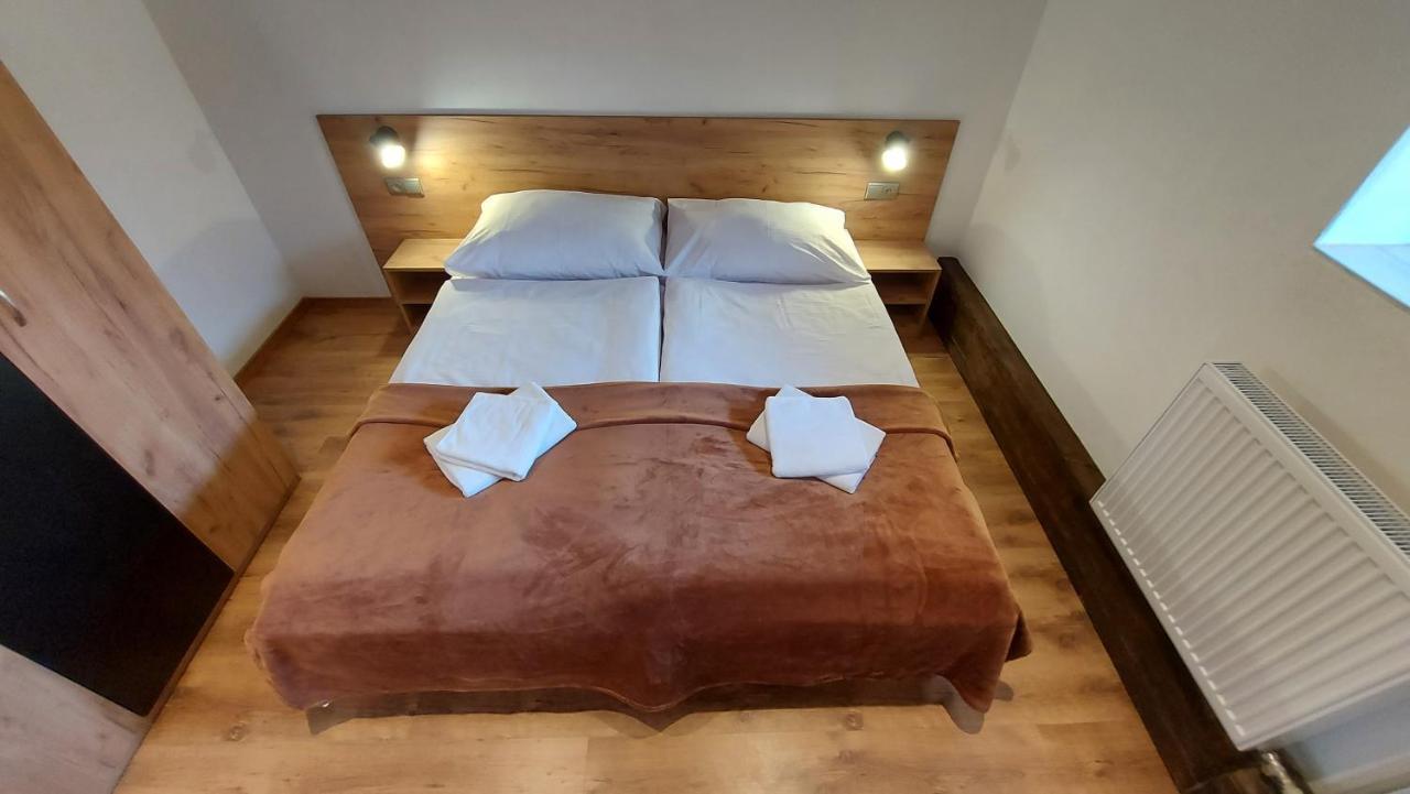 Apartmány Podlavice Banská Bystrica Esterno foto