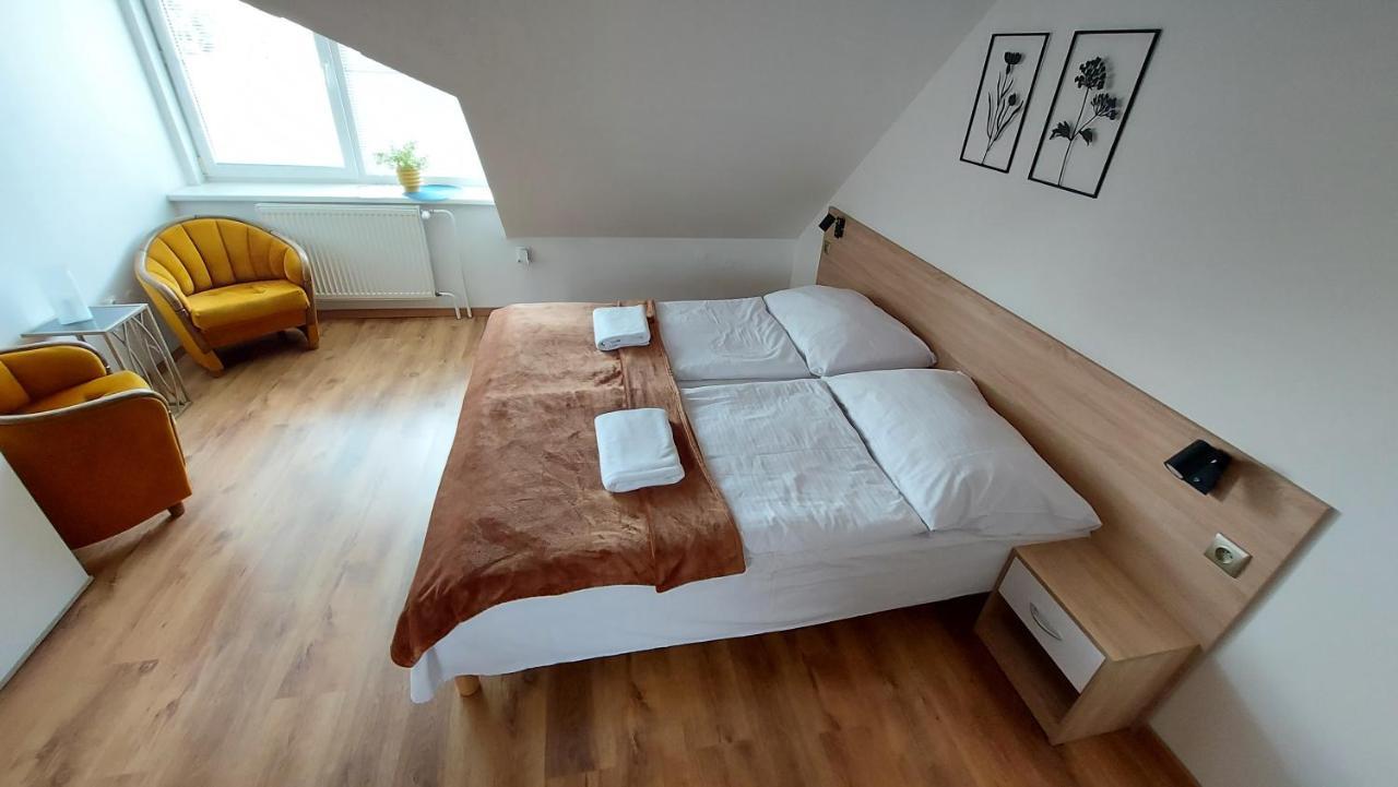 Apartmány Podlavice Banská Bystrica Esterno foto