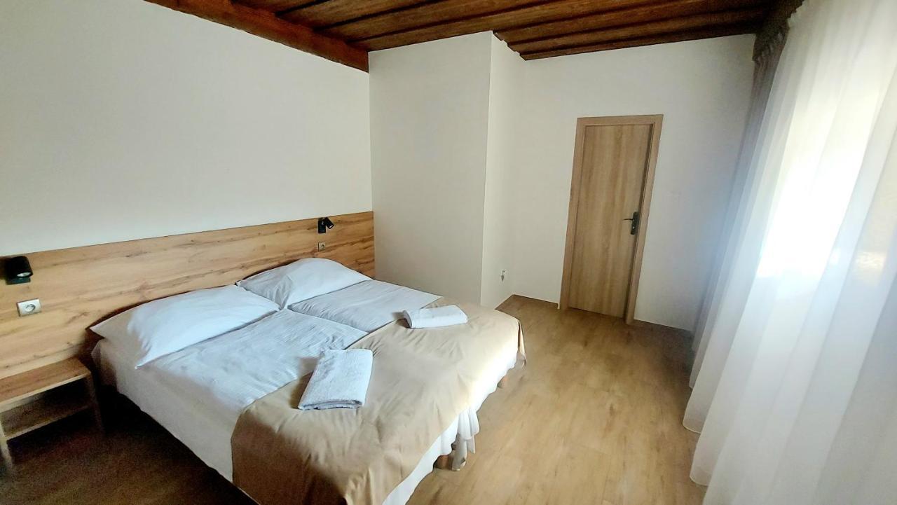 Apartmány Podlavice Banská Bystrica Esterno foto