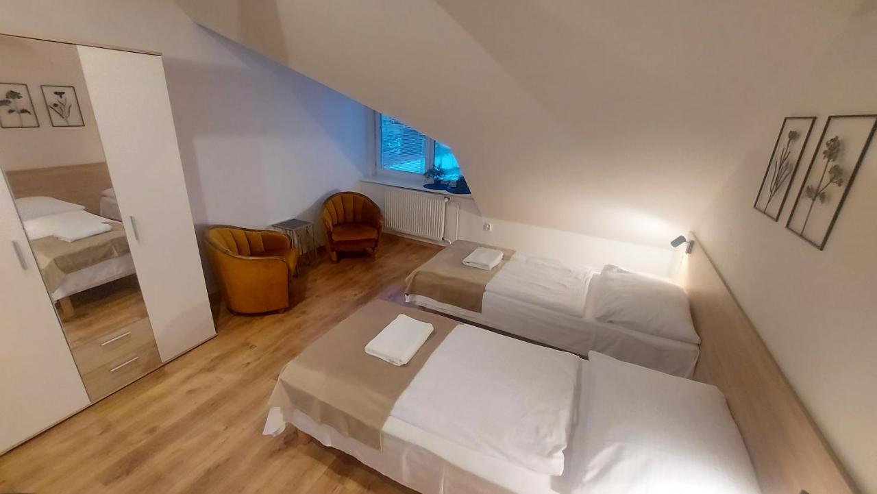 Apartmány Podlavice Banská Bystrica Esterno foto