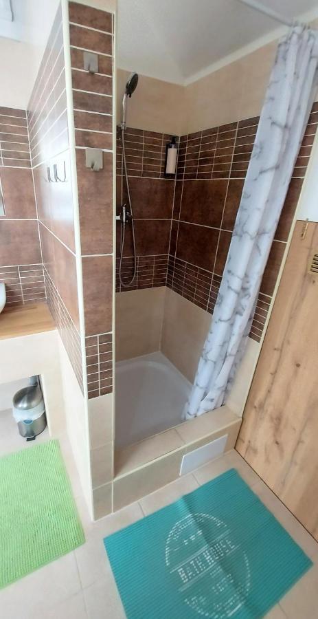 Apartmány Podlavice Banská Bystrica Esterno foto