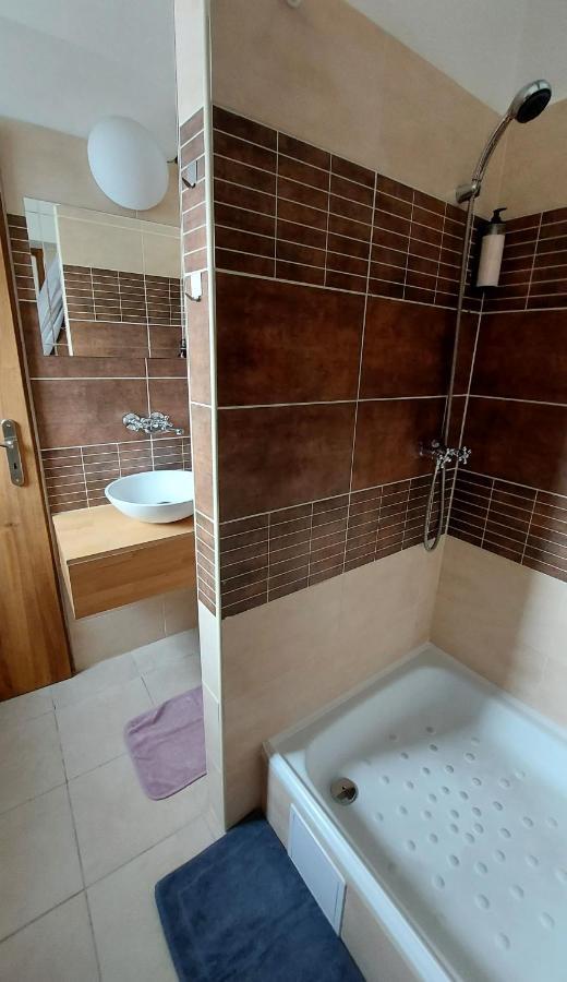 Apartmány Podlavice Banská Bystrica Esterno foto