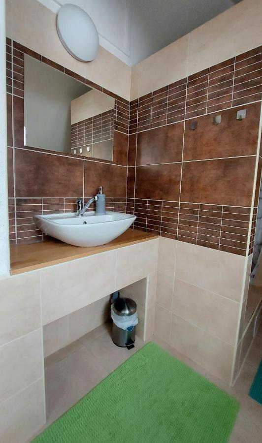 Apartmány Podlavice Banská Bystrica Esterno foto